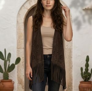 🍀Fringed Faux Suede Vest in Black: OS🍀